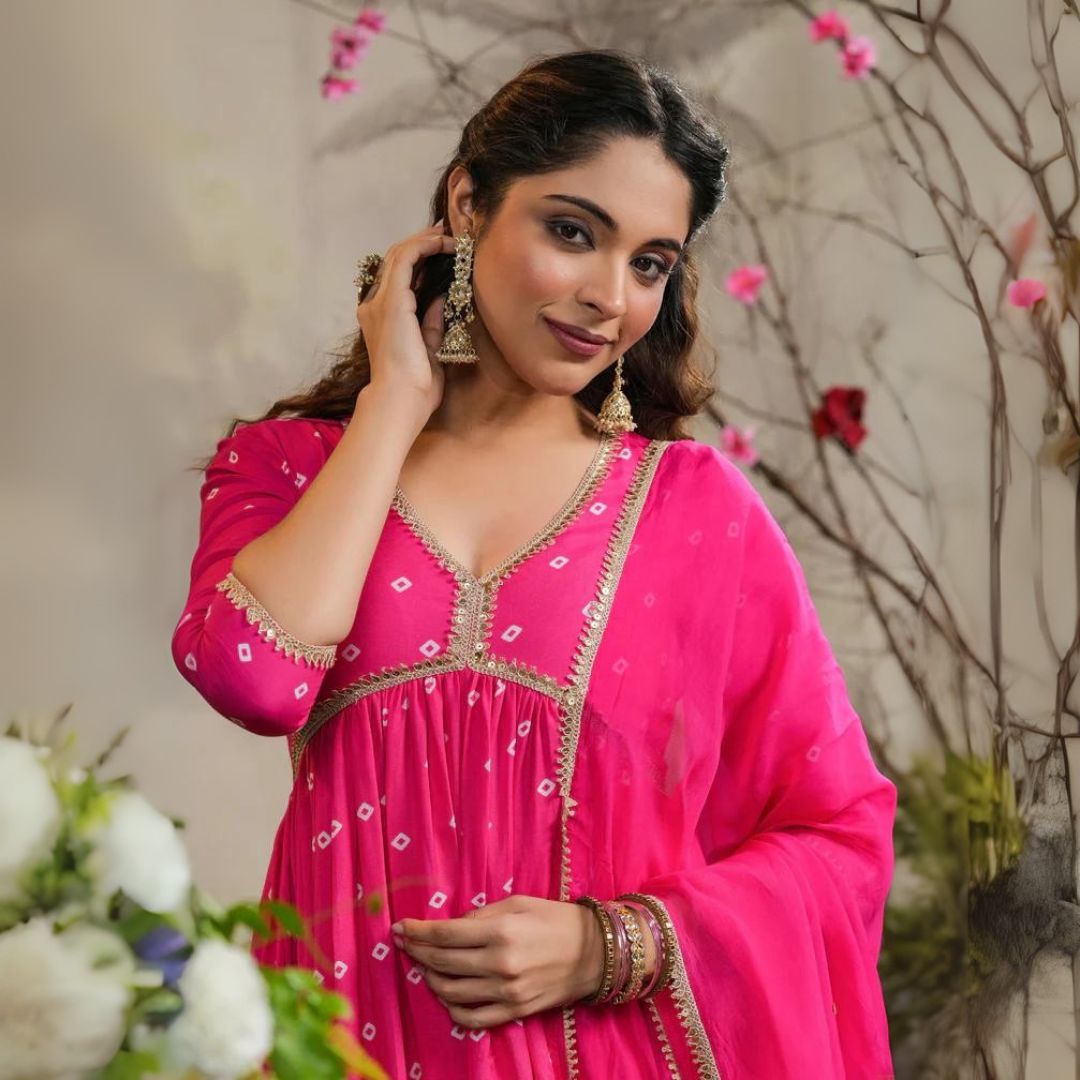Elegant Pink Muslin Silk Embroidered Suit Set with Organza Dupatta