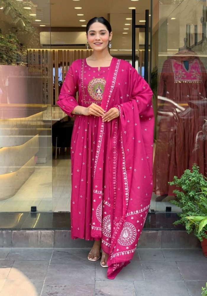 Aathado Rajsi Mor-Kadha Anarkali Set