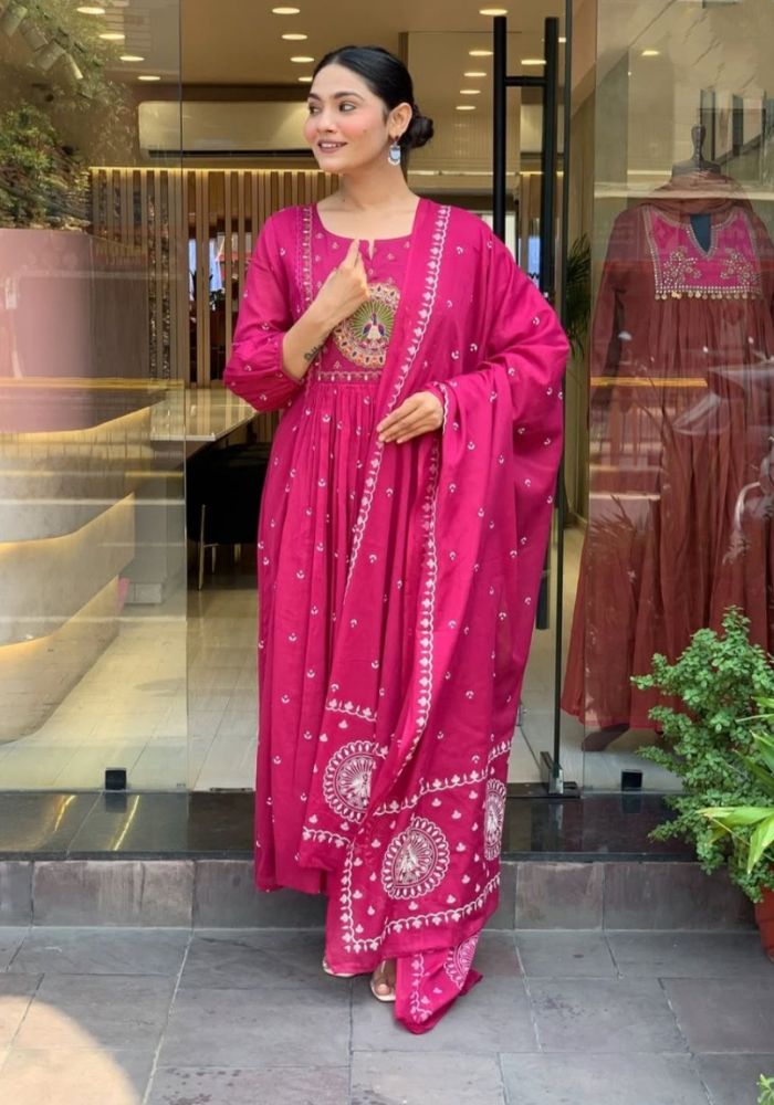 Aathado Rajsi Mor-Kadha Anarkali Set